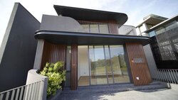 Hillview Rise (D23), Terrace #456370371